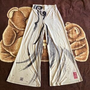 Graphic Yoga Flare Pants